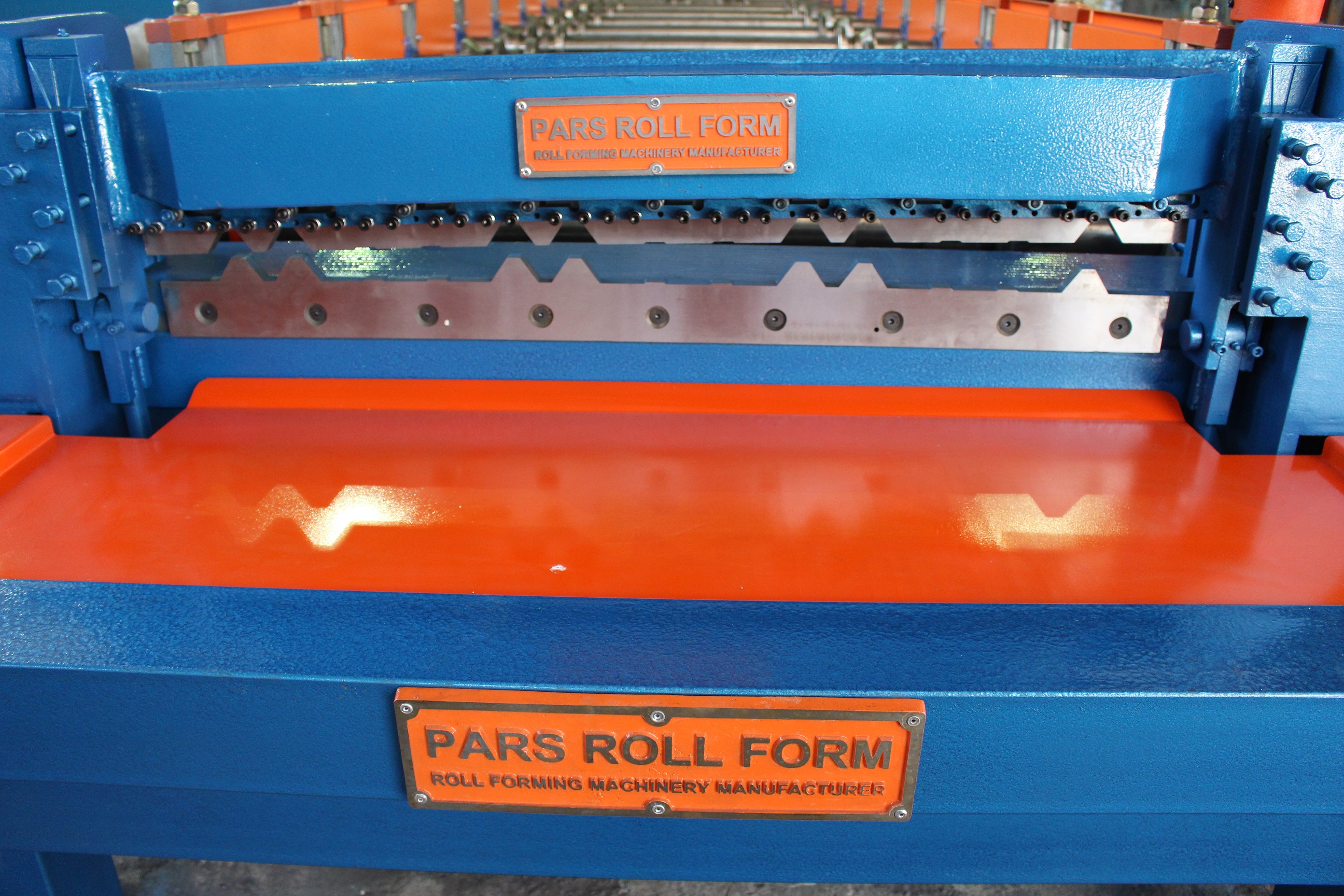 فروش دستگاه تولید ورق ذوزنقه شادولاین